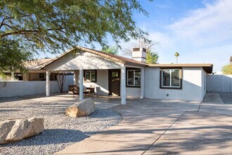 4009 W Grant St in Phoenix, AZ - Building Photo - Building Photo