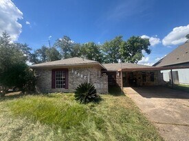 10607 Bainbridge St in Houston, TX - Building Photo