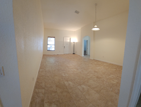 2124 NE 40th Rd in Homestead, FL - Building Photo - Building Photo