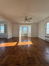733 E Walnut in Long Beach, NY - Building Photo - Building Photo