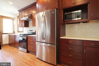 2417 Otis St NE in Washington, DC - Building Photo - Building Photo