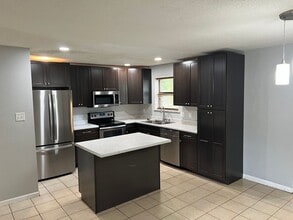11 Hawthorne Dr in Conway, AR - Building Photo - Building Photo