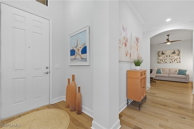 property at 9475 Isla Bella Cir