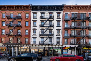 Newly Renovated 2 Bed on Bedford Ave by L in Brooklyn, NY - Foto de edificio - Building Photo