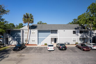 Park Place Apartments in Orange Park, FL - Foto de edificio - Building Photo