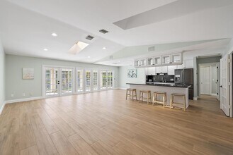 1260 SW 25th Ln in Palm City, FL - Foto de edificio - Building Photo