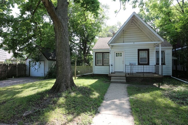 property at 280 Crum Ct