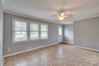 319 Tanglewood Rd in Savannah, GA - Building Photo - Building Photo