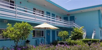 504 67th Ave in St Pete Beach, FL - Building Photo