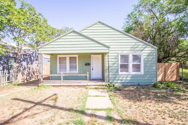 property at 1918 20th St