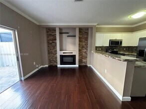 2221 SE 24th Pl in Homestead, FL - Building Photo - Building Photo