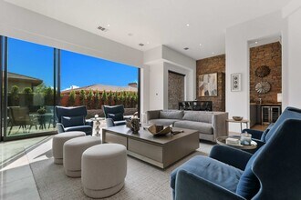 50070 Vía De Moda in La Quinta, CA - Building Photo - Building Photo