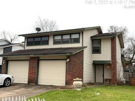 2629 Gwendolyn Ln in Austin, TX - Building Photo