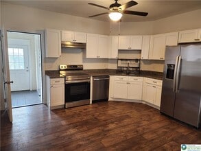 28 Park St in Nazareth, PA - Building Photo - Building Photo