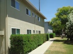 Eastern Villa Apartments in Sacramento, CA - Foto de edificio - Building Photo