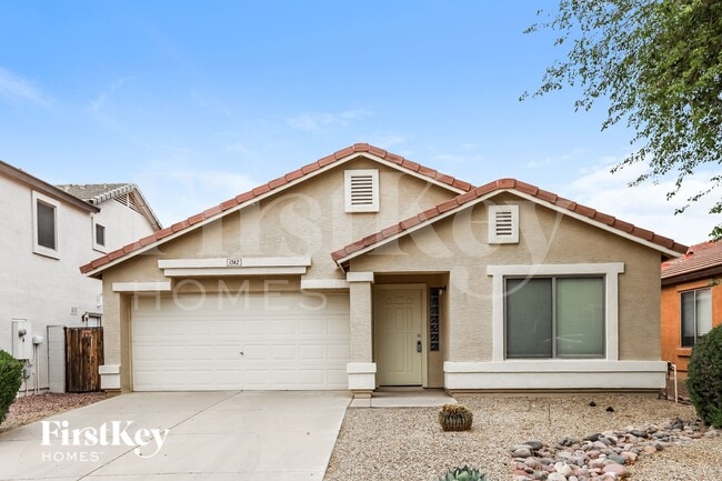 property at 1742 E Leslie Ave