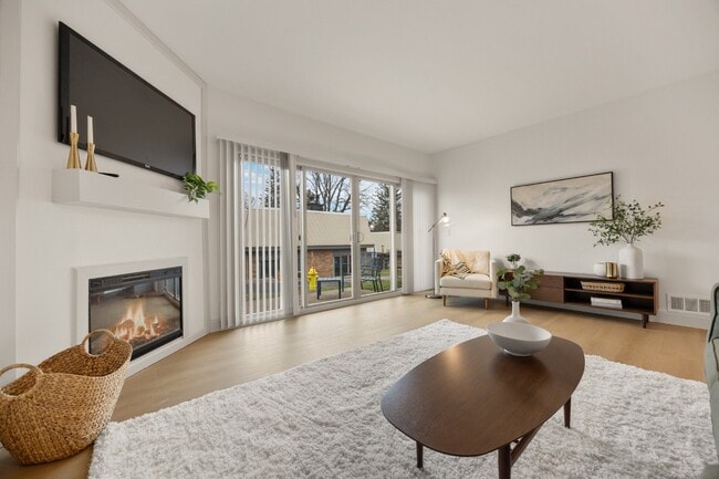 property at 510-550-550 Warren St