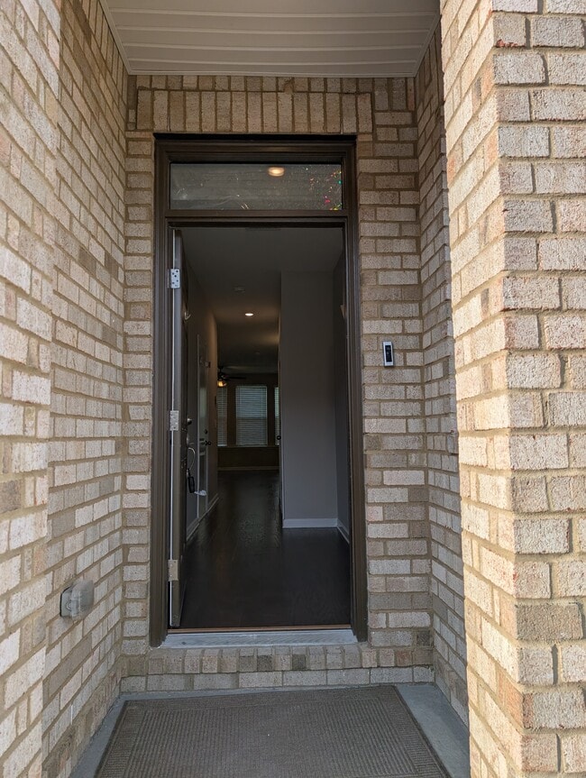 204 Netherlands Blvd in Lebanon, TN - Foto de edificio - Building Photo