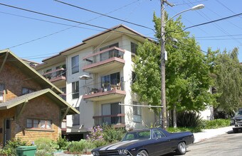 551 Jean St in Oakland, CA - Foto de edificio - Building Photo