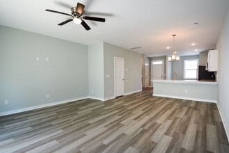 427 Sunfish LN in Sneads Ferry, NC - Building Photo - Building Photo
