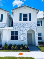 26400 SE 19th St in Homestead, FL - Building Photo