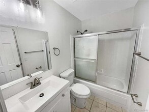 10131 Routt St in Westminster, CO - Foto de edificio - Building Photo