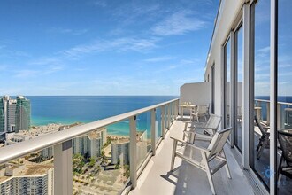 4010 S Ocean Dr in Hollywood, FL - Foto de edificio - Building Photo