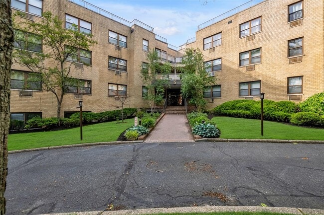 property at 5 Schenck Ave