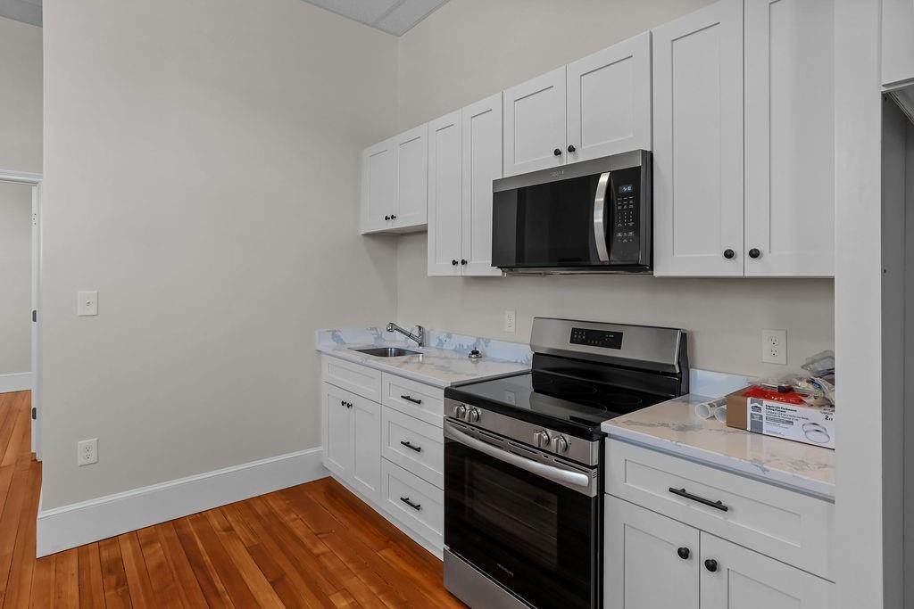 75 County St in Seekonk, MA - Building Photo
