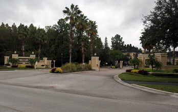 Oxford Place in Tampa, FL - Building Photo - Building Photo