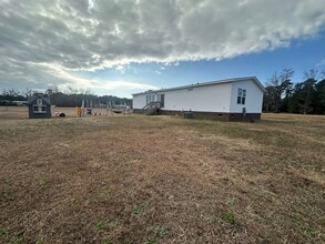 177 Piney Grove Baptist Church Rd in Swansboro, NC - Building Photo - Building Photo