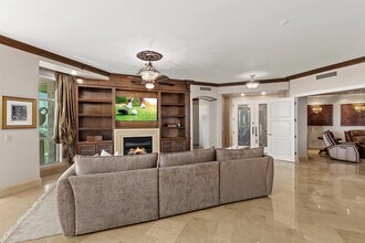 9101 Alta Dr in Las Vegas, NV - Building Photo - Building Photo