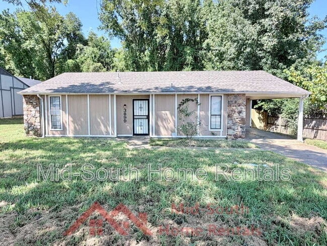 property at 3899 Kerwin Dr
