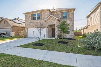 206 Duroc Dr in Hutto, TX - Building Photo - Building Photo