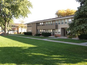 Sullivan Ridge in Oshkosh, WI - Building Photo - Building Photo