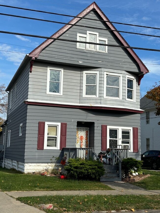 property at 4306 Gifford Ave