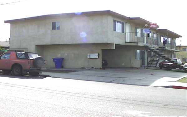 1301 Hemlock Ave in Imperial Beach, CA - Building Photo - Building Photo