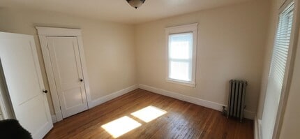 70-72-72 Windemere St in Springfield, MA - Building Photo - Building Photo