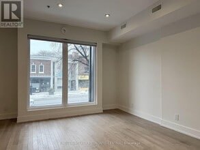 1555 Bloor St W in Toronto, ON - Building Photo - Building Photo
