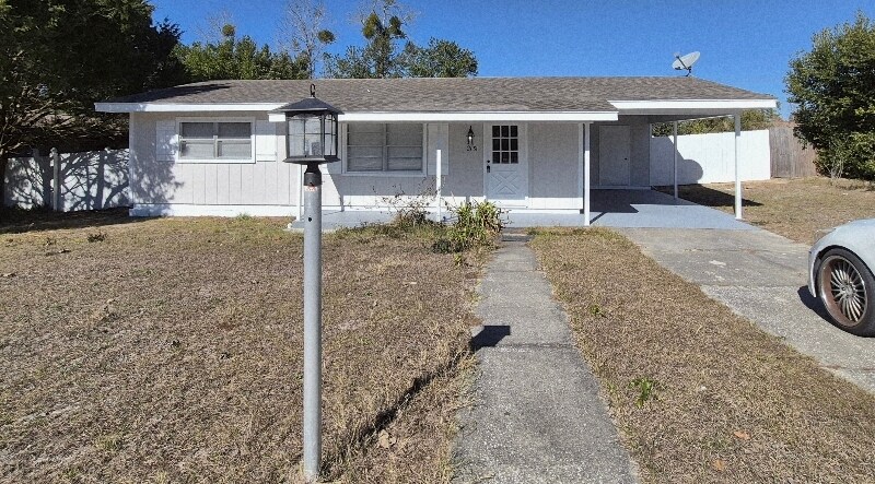 2131 W Greenway Pl in Citrus Springs, FL - Building Photo