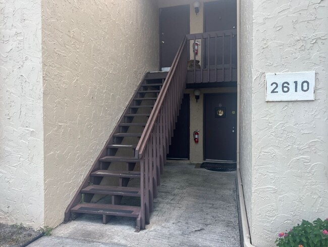 2610 Pine Lake Terrace in Sarasota, FL - Building Photo - Building Photo