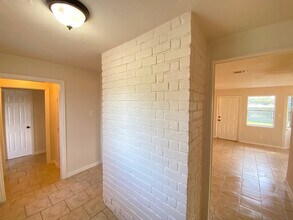 521 26th Ave N in Texas City, TX - Building Photo - Building Photo