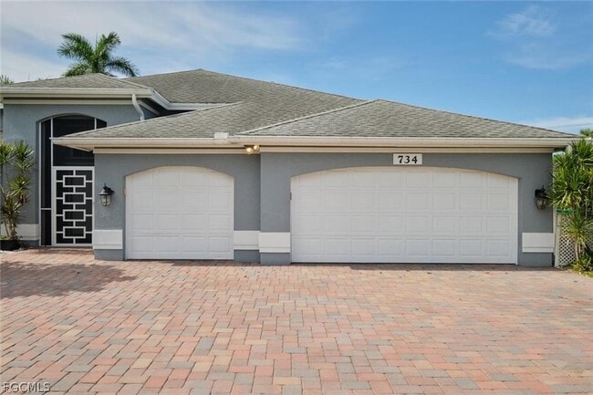 734 Milwaukee Blvd in Lehigh Acres, FL - Building Photo - Building Photo