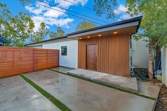 22136 Gilmore St in Los Angeles, CA - Building Photo - Building Photo