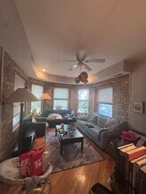 1342 W Greenleaf Ave in Chicago, IL - Building Photo - Building Photo
