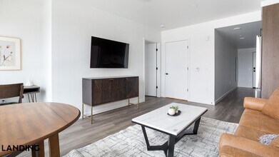 8511 15th Ave NW in Seattle, WA - Building Photo - Building Photo