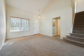 5633 S Yakima St in Aurora, CO - Building Photo - Building Photo