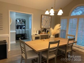 10701 Maryfield Ln in Charlotte, NC - Building Photo - Building Photo