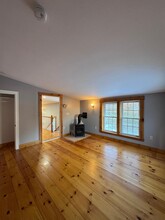 668 Westminster Hill Rd, Unit #1 in Fitchburg, MA - Building Photo - Building Photo