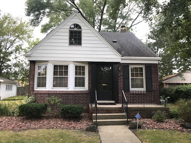 property at 1625 W Farnum Ave